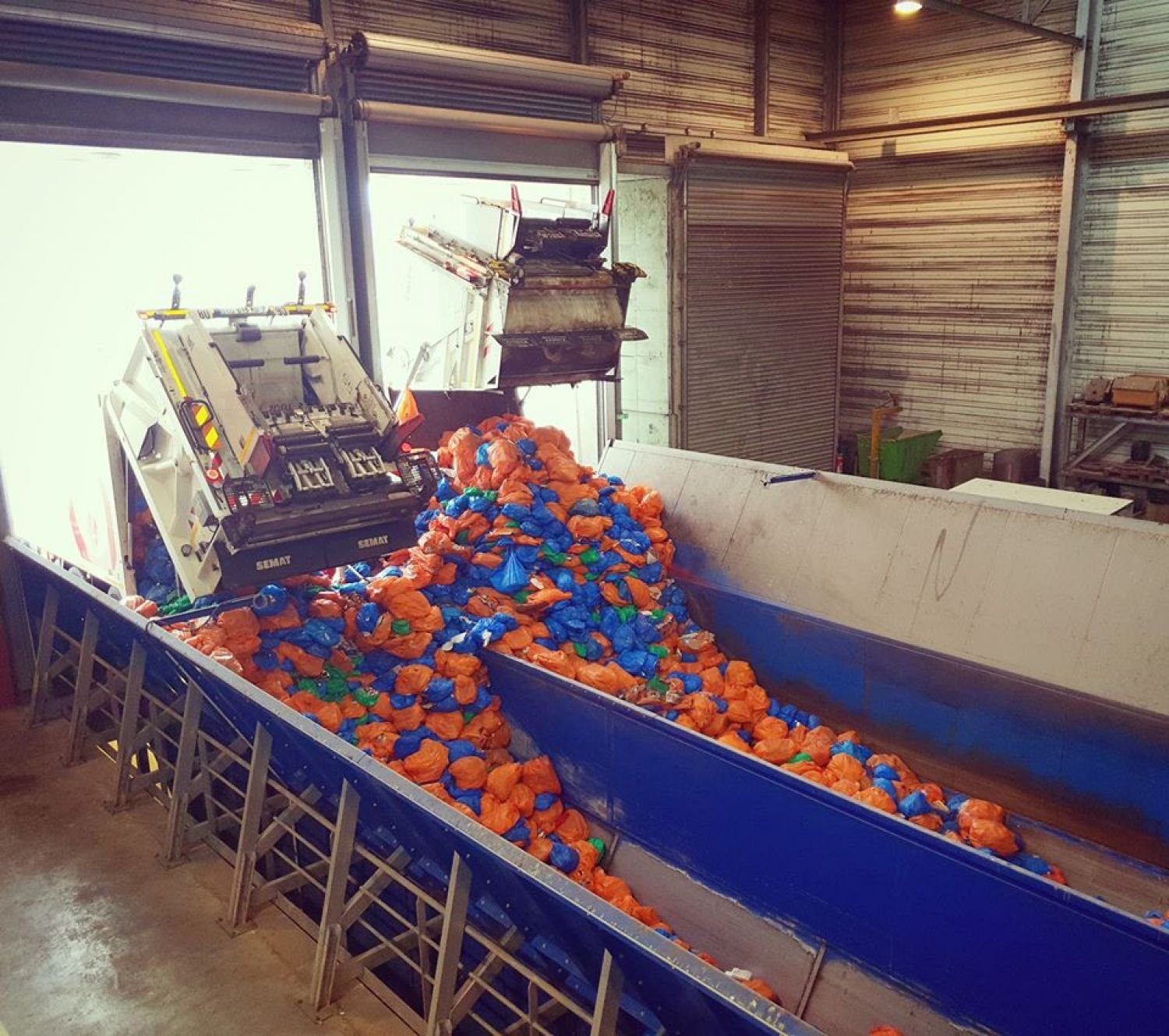 Sydeme : Les sacs orange ne sont plus collectés