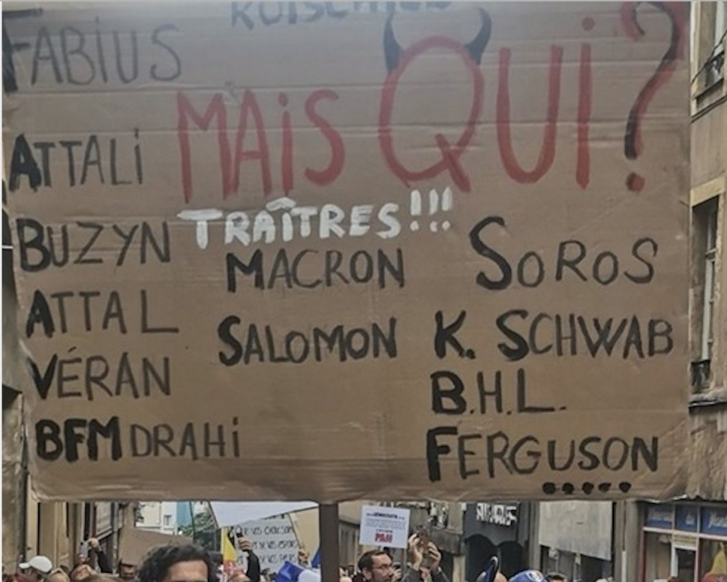 Manifestation anti pass sanitaire : une pancarte fait polémique à Metz 